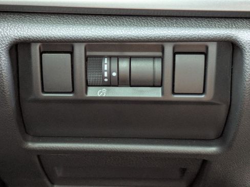 Certified 2025 Subaru Impreza 2.0i image 21