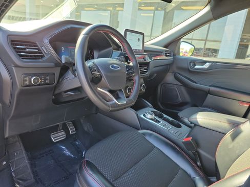 Used 2024 Ford Escape ST-Line Select AWD/4WD image 19