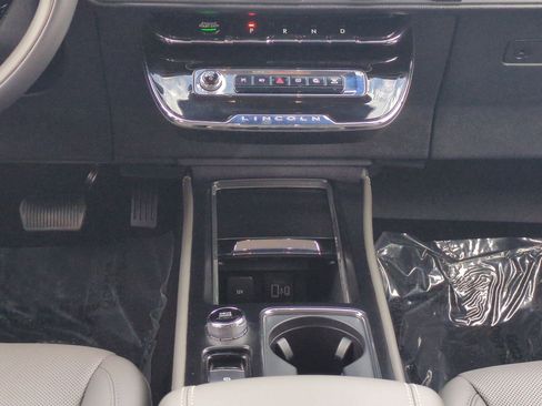 Used 2025 Lincoln Corsair Grand Touring image 20