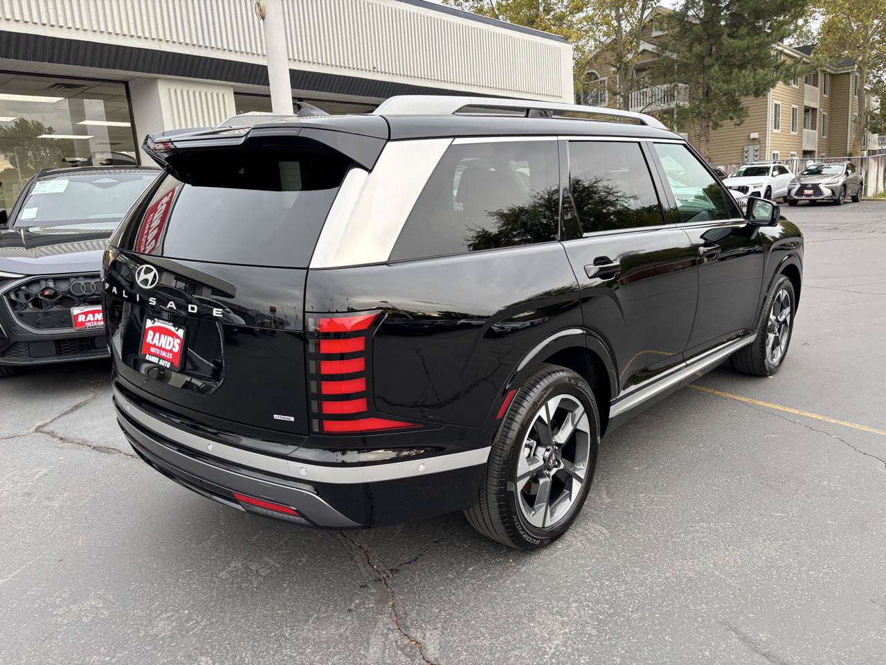 Used 2026 Hyundai Palisade Limited AWD/4WD image 7
