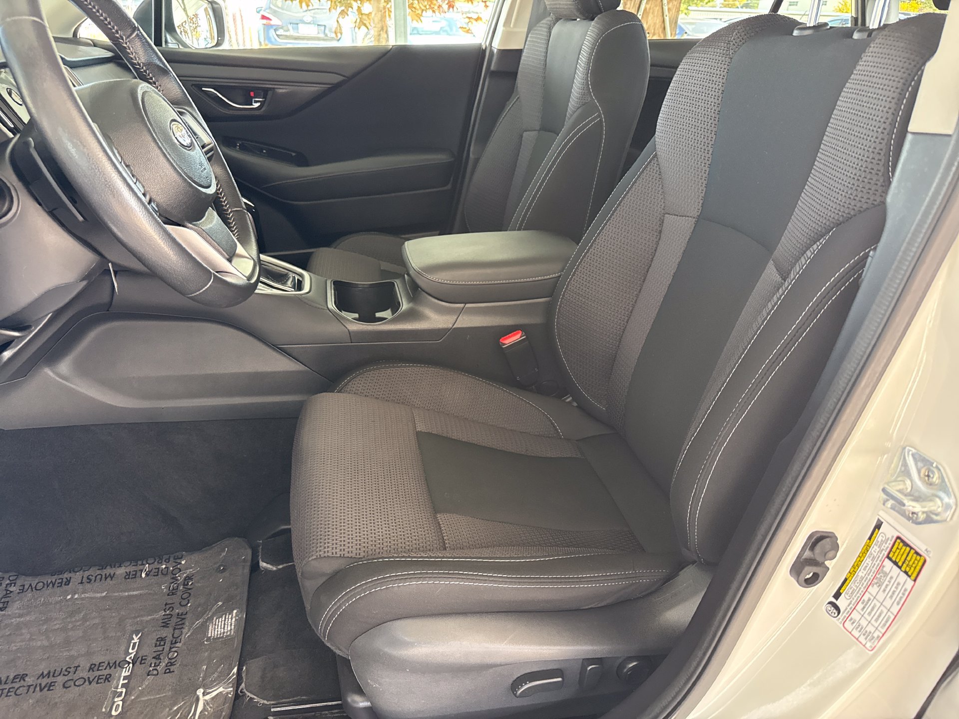 Used 2024 Subaru Outback Premium AWD/4WD image 11