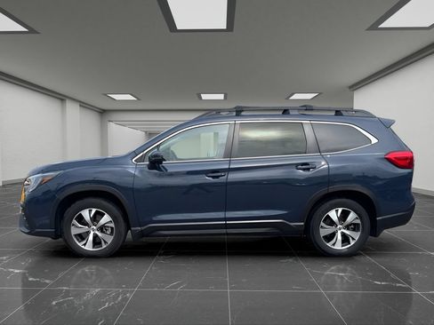 Used 2023 Subaru Ascent Premium w/ Convenience Package AWD/4WD image 9