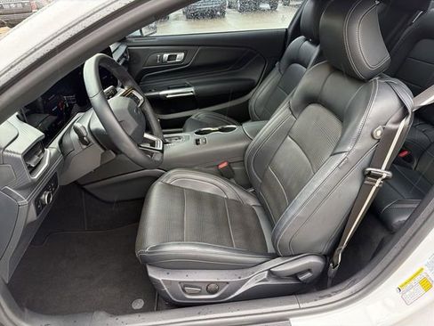 Used 2025 Ford Mustang Premium RWD image 13