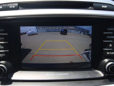 Used 2019 Kia Sorento AWD w/ LX Convenience Package image 12