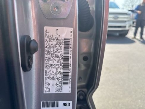 Used 2014 Toyota Tacoma 4x4 Double Cab w/ TRD Sport Package image 8