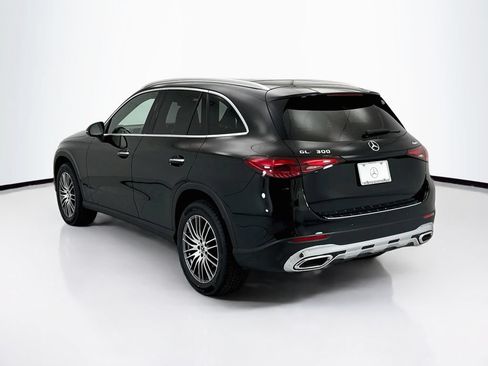 Certified 2024 Mercedes-Benz GLC 300 4MATIC image 7