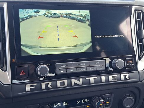 New 2025 Nissan Frontier SV w/ SV Convenience Package image 32