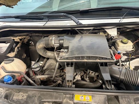 Used 2018 Mercedes-Benz Sprinter 2500 image 27