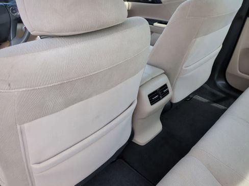 Used 2015 Honda Accord EX image 18