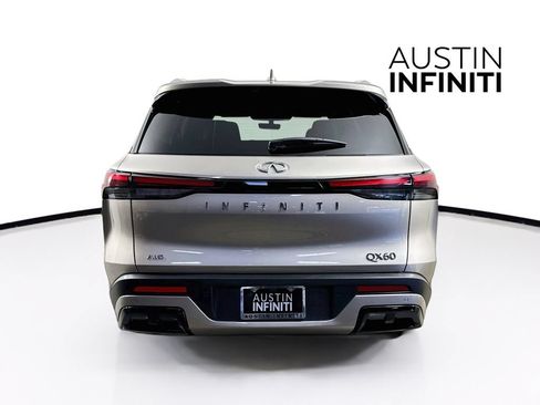Certified 2023 INFINITI QX60 Luxe AWD/4WD image 9