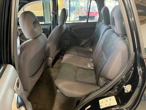 Used 2002 Toyota RAV4 2WD image 10