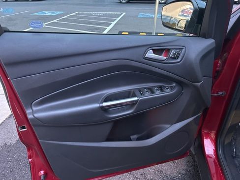 Used 2017 Ford Escape Titanium image 24