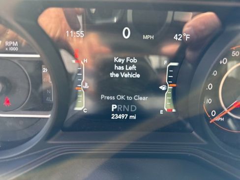 Used 2025 Jeep Wrangler Sahara image 25