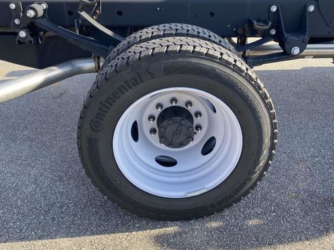 New 2025 Ford F450 XL image 7