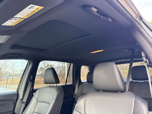 Certified 2023 Honda Passport EX-L image 24