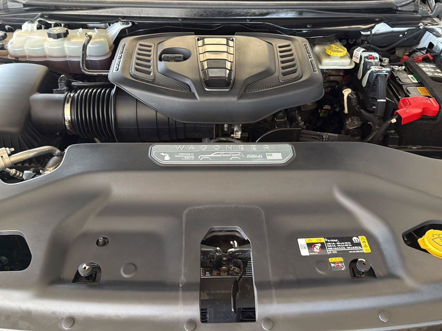 Used 2023 Jeep Wagoneer Series II AWD/4WD image 38