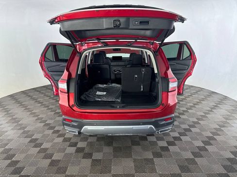 Certified 2026 Honda Pilot Touring image 17