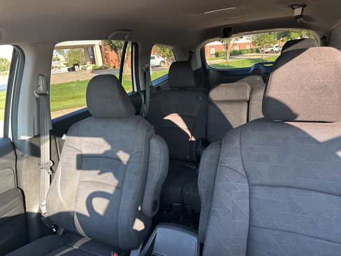 Used 2020 Honda Pilot EX image 11