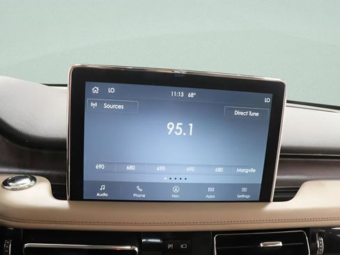 Used 2023 Lincoln Aviator Reserve AWD/4WD image 16