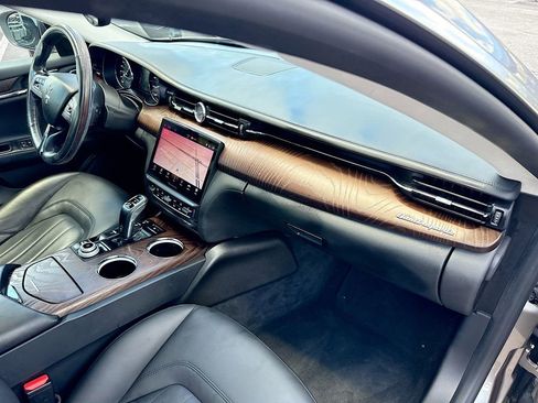 Used 2021 Maserati Quattroporte S image 34