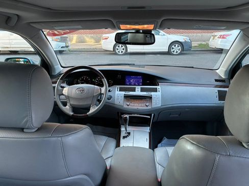 Used 2008 Toyota Avalon Limited FWD image 18