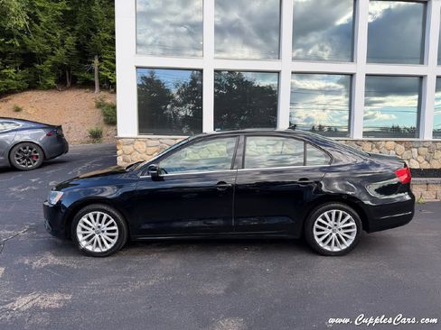 Used 2012 Volkswagen Jetta SEL FWD image 10