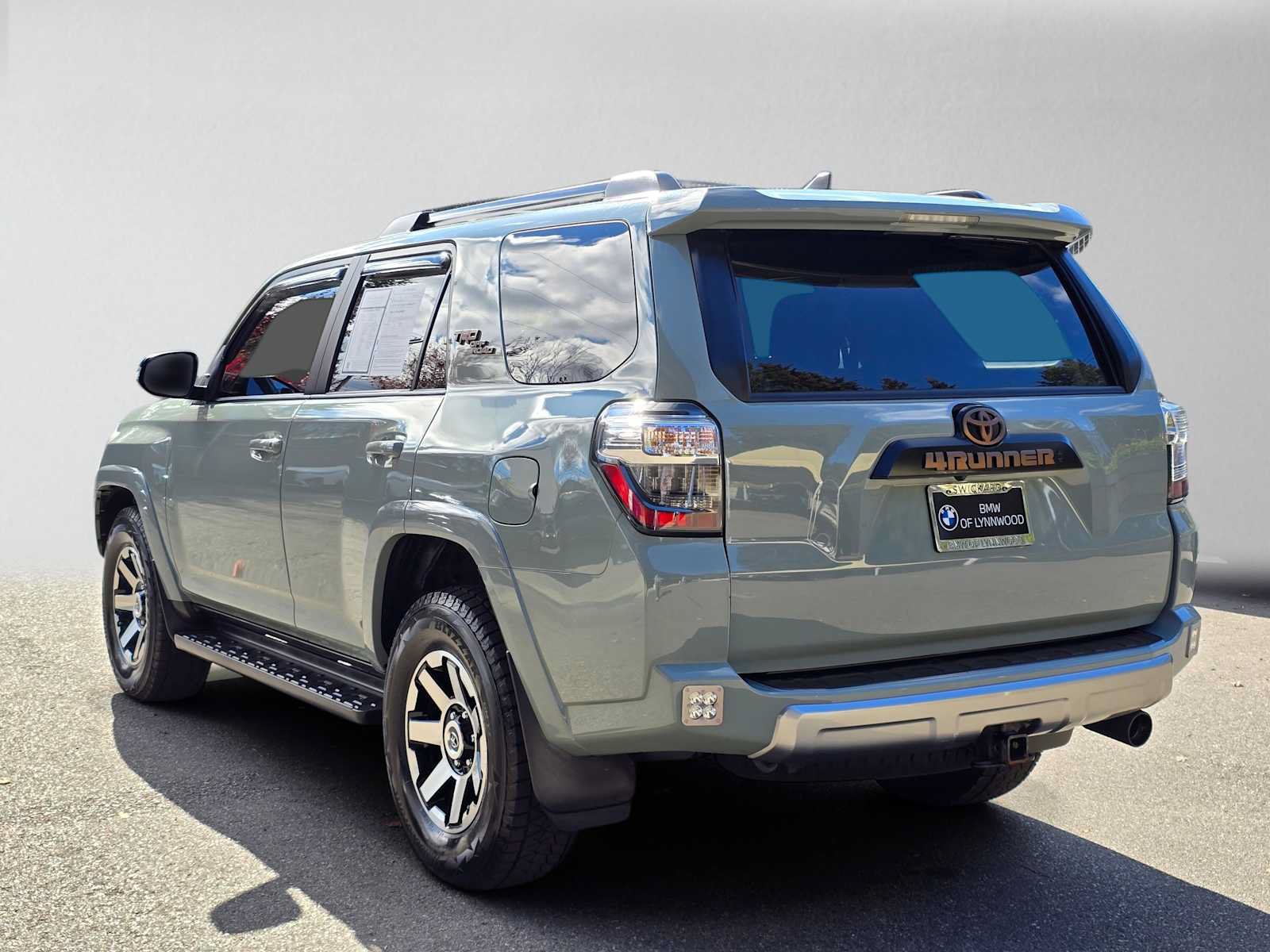 Used 2023 Toyota 4Runner TRD Off-Road Premium AWD/4WD image 5