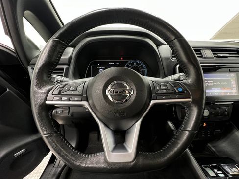 Used 2018 Nissan Leaf SL w/ SL Technology Package FWD image 23