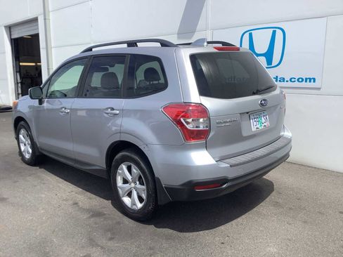 Used 2016 Subaru Forester 2.5i Premium AWD/4WD image 4
