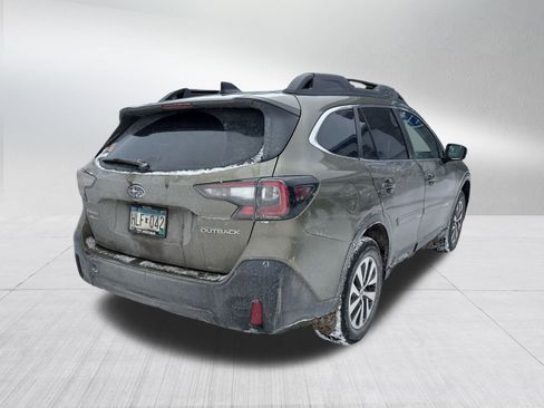 Used 2022 Subaru Outback Premium image 6