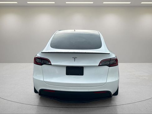 Used 2022 Tesla Model Y Performance AWD/4WD image 4