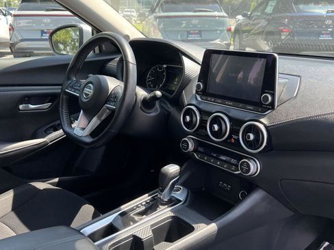 Used 2020 Nissan Sentra SV FWD image 20