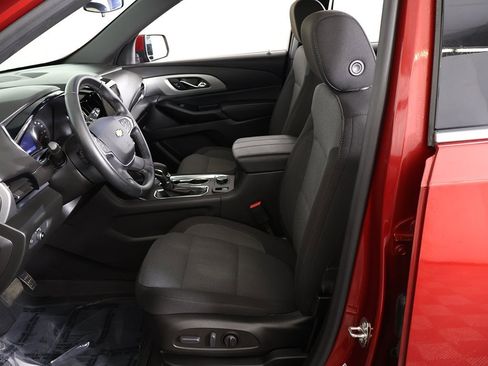 Used 2023 Chevrolet Traverse LT w/ LPO, Floor Liner Package image 29