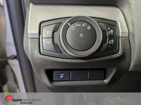 Used 2015 Ford Explorer XLT w/ Equipment Group 202A AWD/4WD image 31