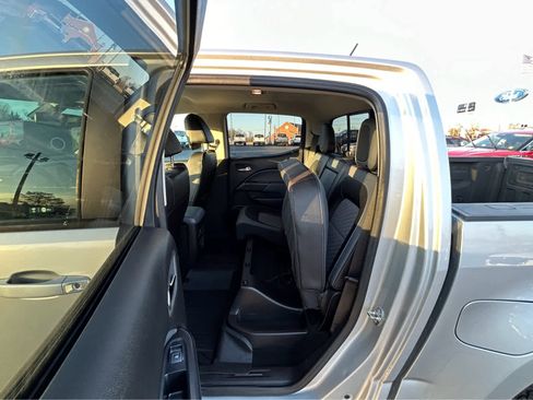 Used 2017 Chevrolet Colorado Z71 image 9