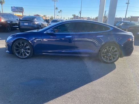 Used 2020 Tesla Model S Long Range image 10