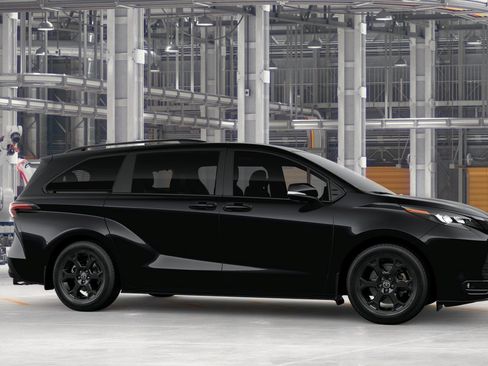 New 2026 Toyota Sienna XLE Woodland Edition AWD/4WD image 13