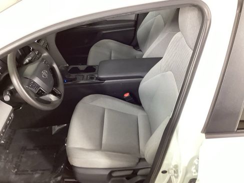 Used 2025 Toyota Camry LE FWD image 28
