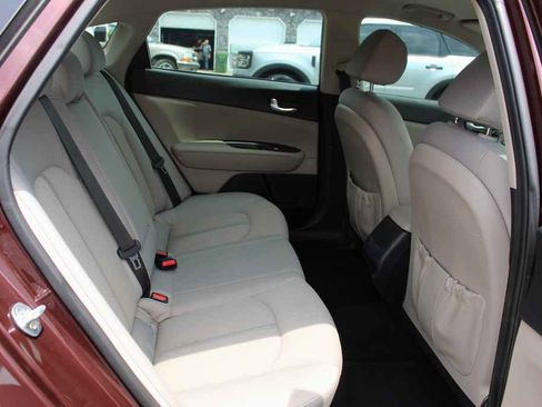 Used 2017 Kia Optima LX w/ Convenience Package FWD image 28