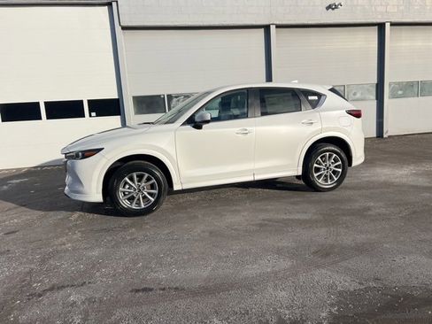 New 2025 MAZDA CX-5 AWD 2.5 S w/ Preferred Package image 16