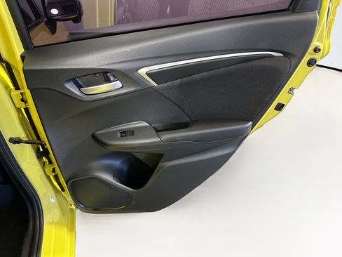 Used 2016 Honda Fit EX image 28