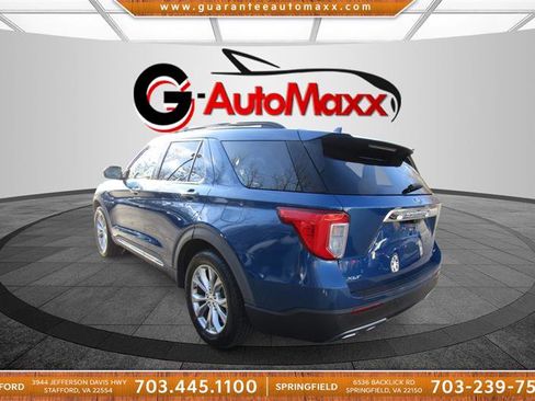 Used 2020 Ford Explorer XLT w/ Equipment Group 202A image 7