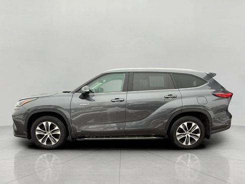 Used 2021 Toyota Highlander XLE image 7
