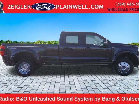 Used 2025 Ford F450 Platinum image 5
