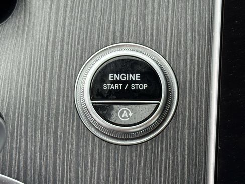 Used 2022 Mercedes-Benz C 300 Sedan image 22