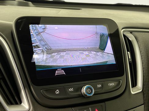Used 2020 Chevrolet Malibu LS FWD image 28