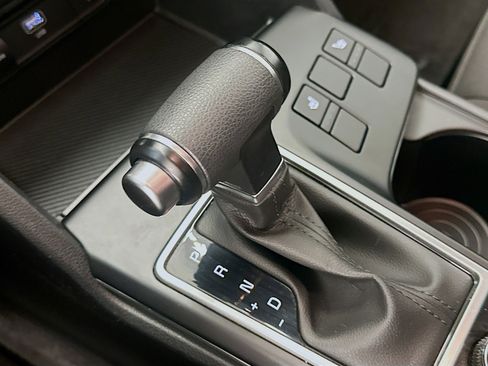 Used 2025 Kia Sportage LX image 25