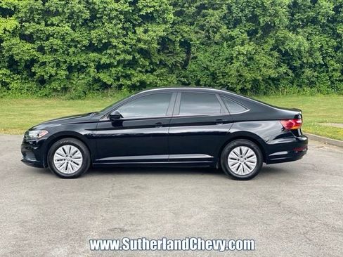 Used 2019 Volkswagen Jetta S w/ Driver Assistance Package FWD image 4