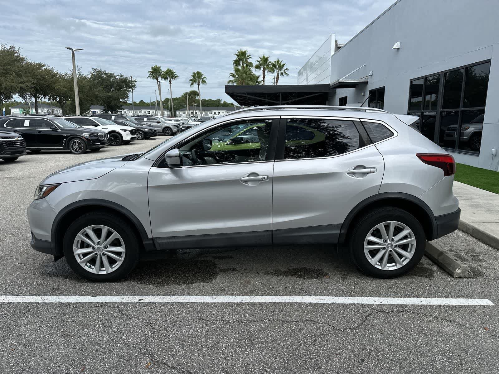 Used 2018 Nissan Rogue Sport SV FWD image 5