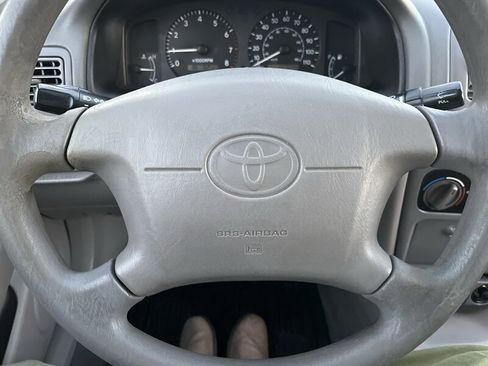 Used 2001 Toyota Corolla LE image 46